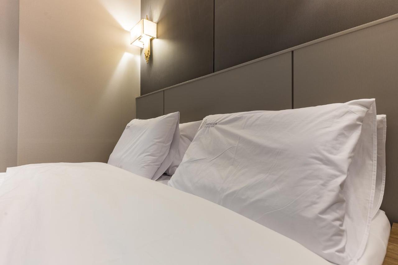 Hotel Lium Cheonan Bagian luar foto