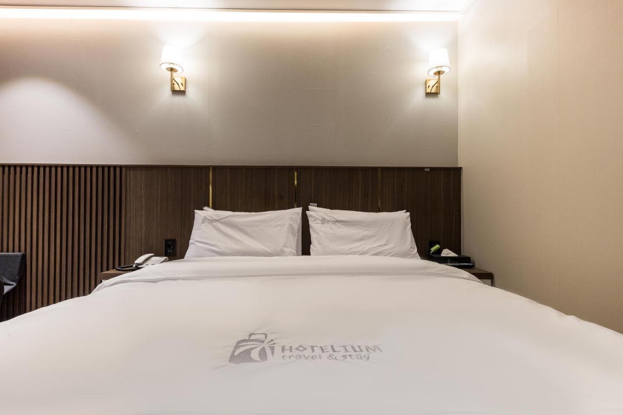 Hotel Lium Cheonan Bagian luar foto
